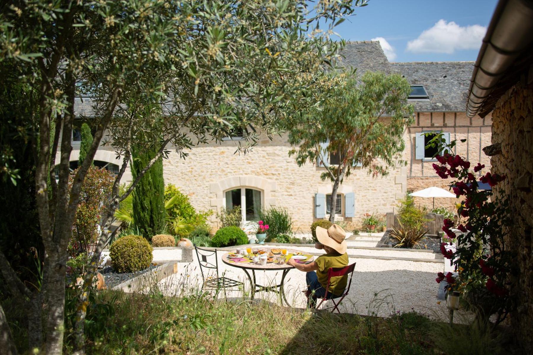 Maison D'Hotes La Maison De Leopold Terrasson Exteriér fotografie